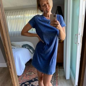 T-SHIRT DRESS
